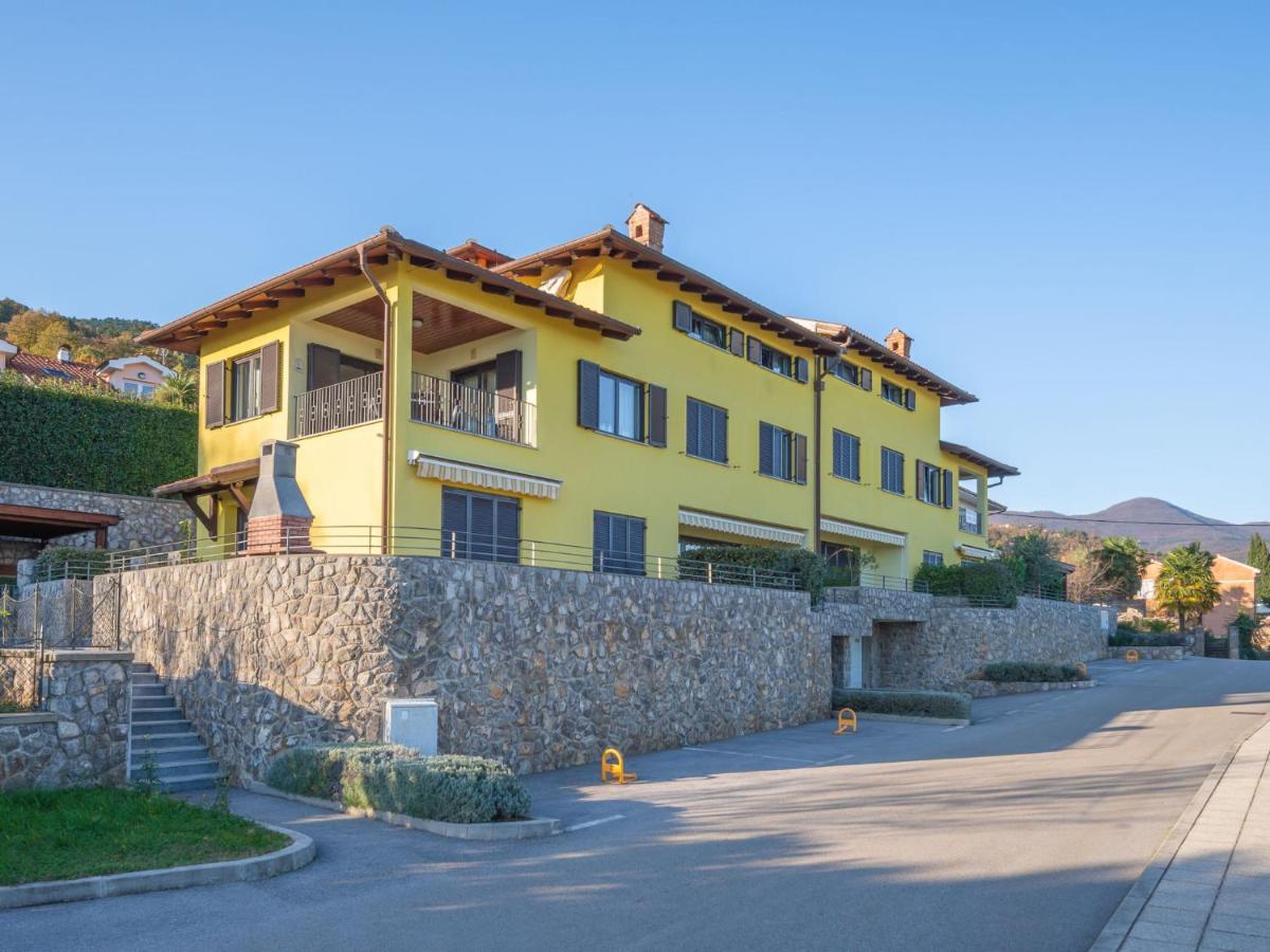 Apartment Damir Lovran Exterior foto