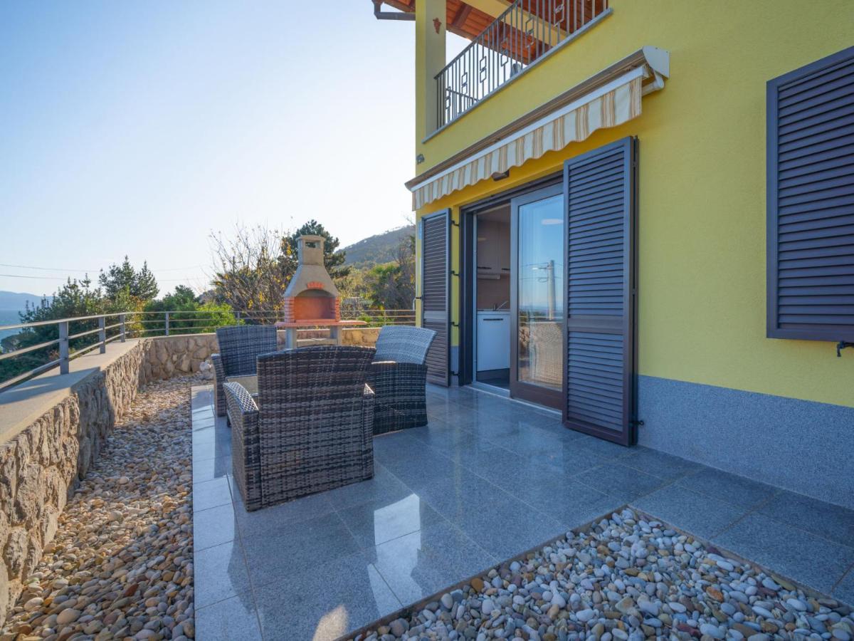 Apartment Damir Lovran Exterior foto