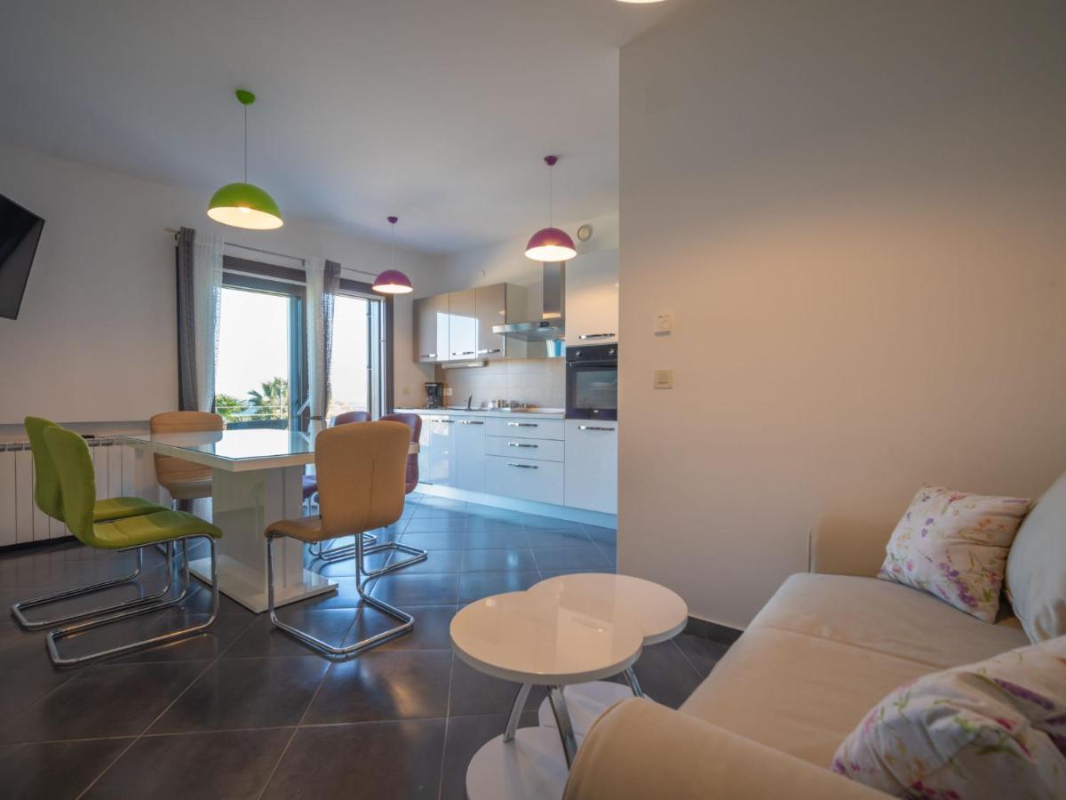 Apartment Damir Lovran Exterior foto